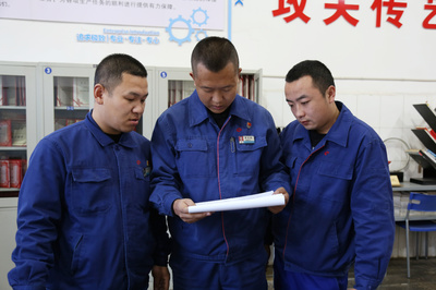 班組里的“年輕老師傅”多多益善——網(wǎng)絡(luò)技術(shù)服務(wù)中的新生代力量